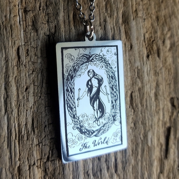 🖤 The World- Stainless Tarot Card Necklace - Picture 6 of 6
